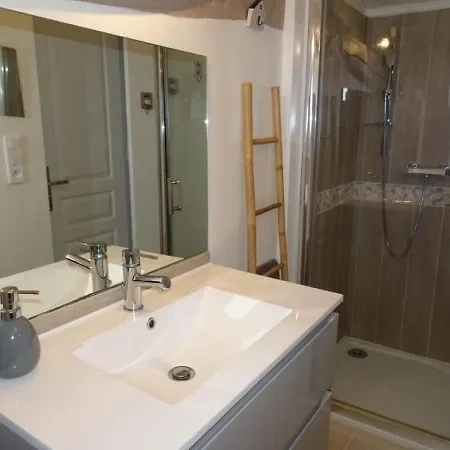Дом отдыха Maison Barbatre, 3 Pieces, 5 Personnes - Fr-1-224b-100 Barbatre
