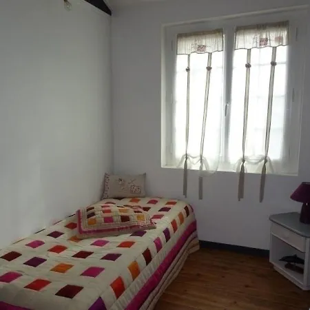 Дом отдыха Maison Barbatre, 3 Pieces, 5 Personnes - Fr-1-224b-100 Barbatre